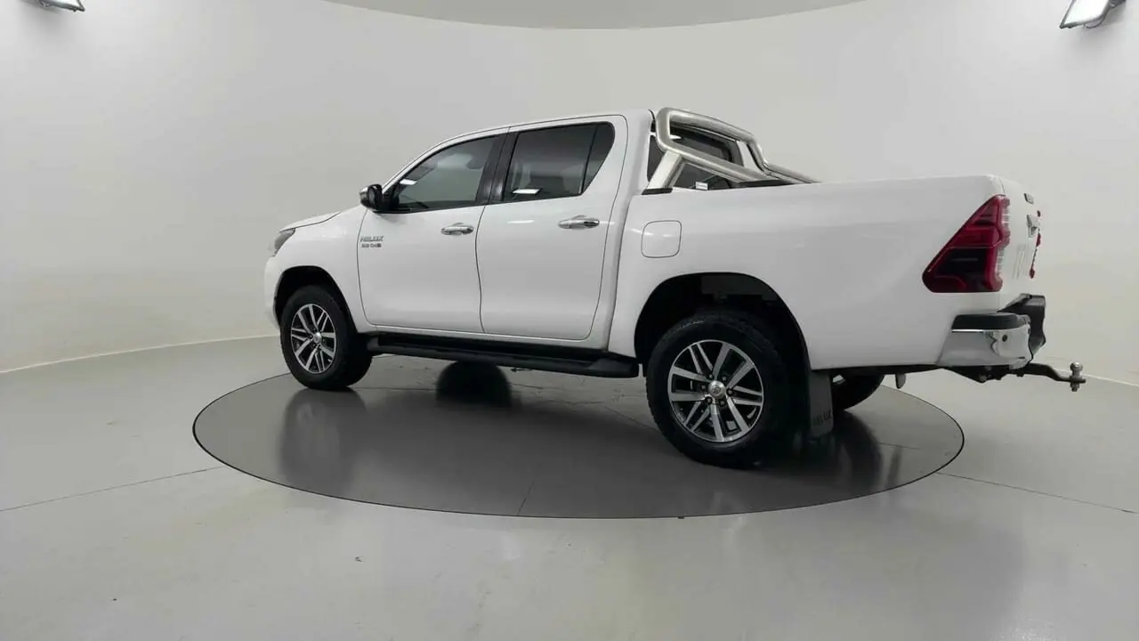 2021 Toyota Hilux Gallery Image 3