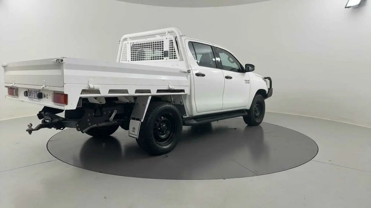 2022 Toyota Hilux Gallery Image 4