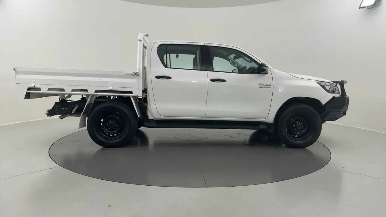 2022 Toyota Hilux Gallery Image 5