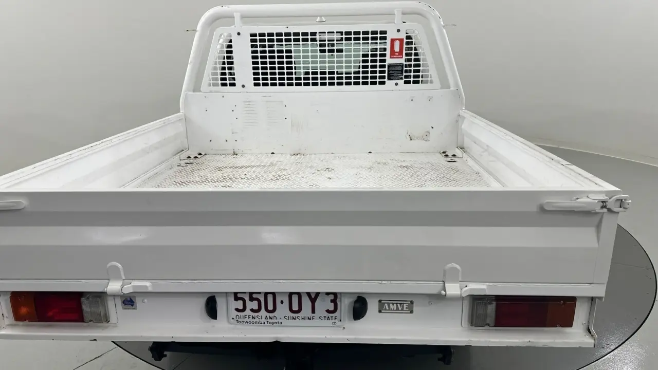 2022 Toyota Hilux Gallery Image 17