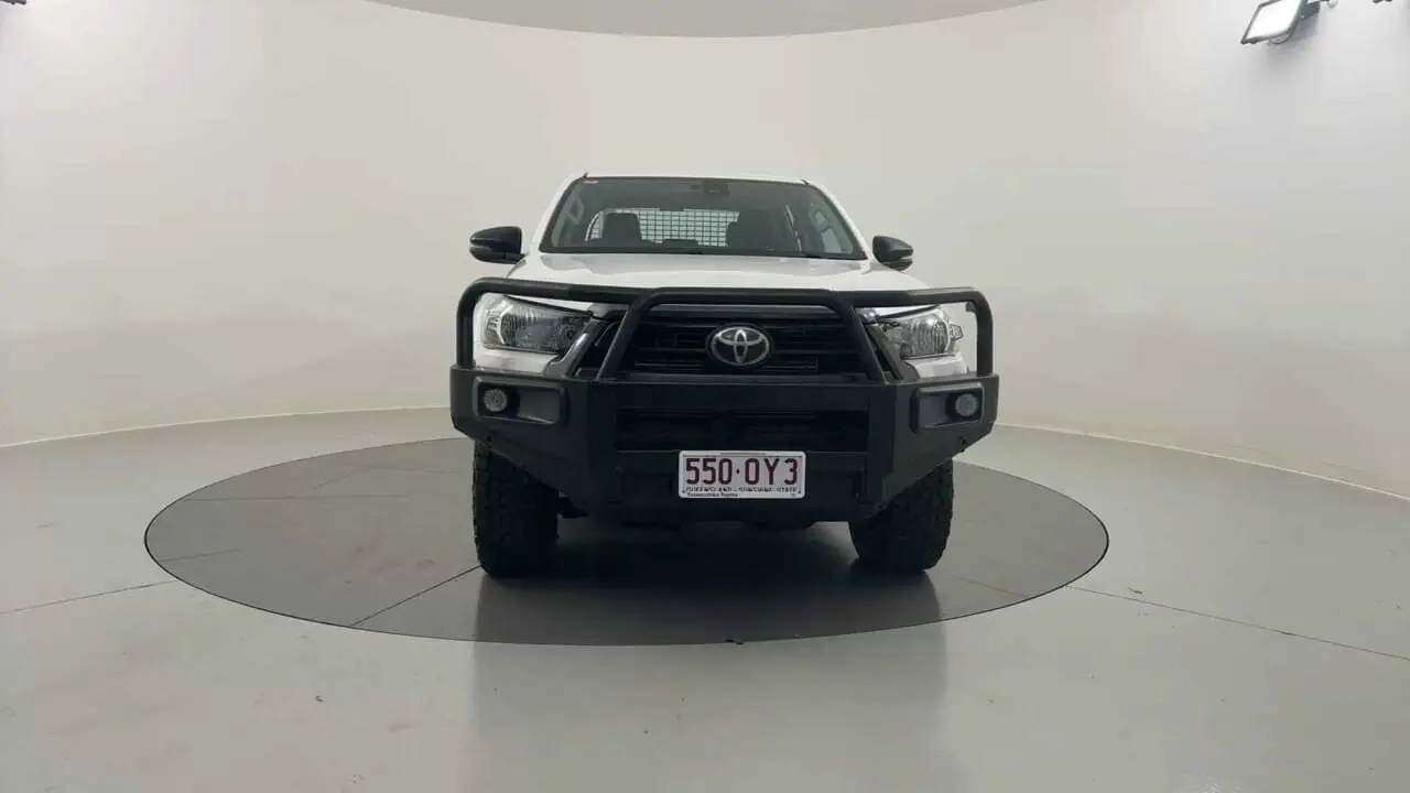 2022 Toyota Hilux Gallery Image 8