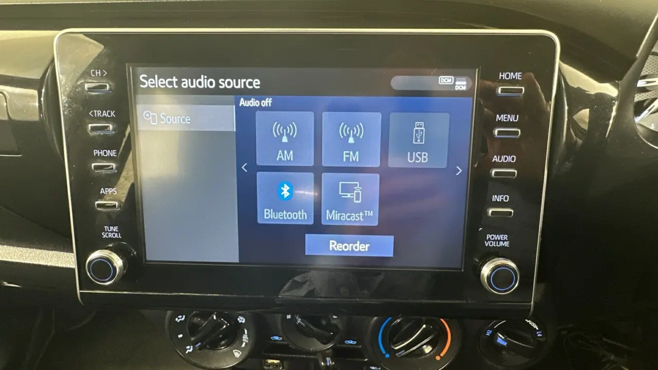 2022 Toyota Hilux Gallery Image 15