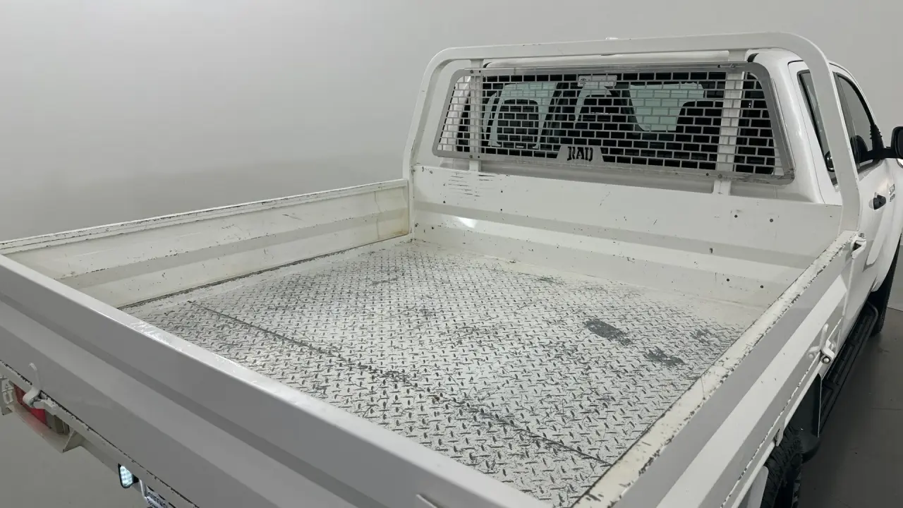 2022 Toyota Hilux Gallery Image 19