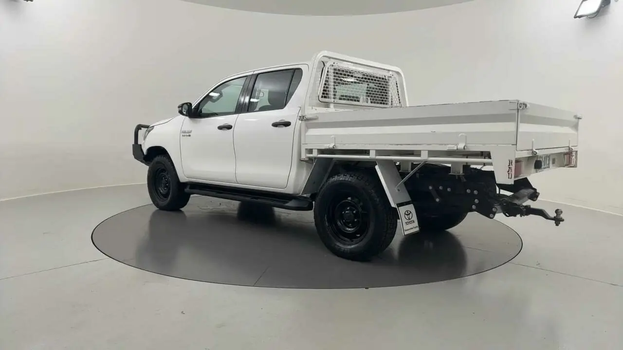 2022 Toyota Hilux Gallery Image 3
