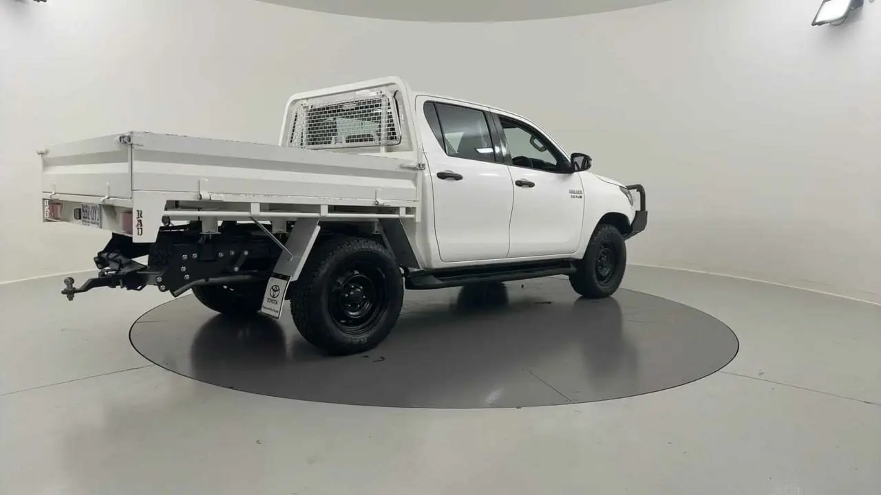 2022 Toyota Hilux Gallery Image 5