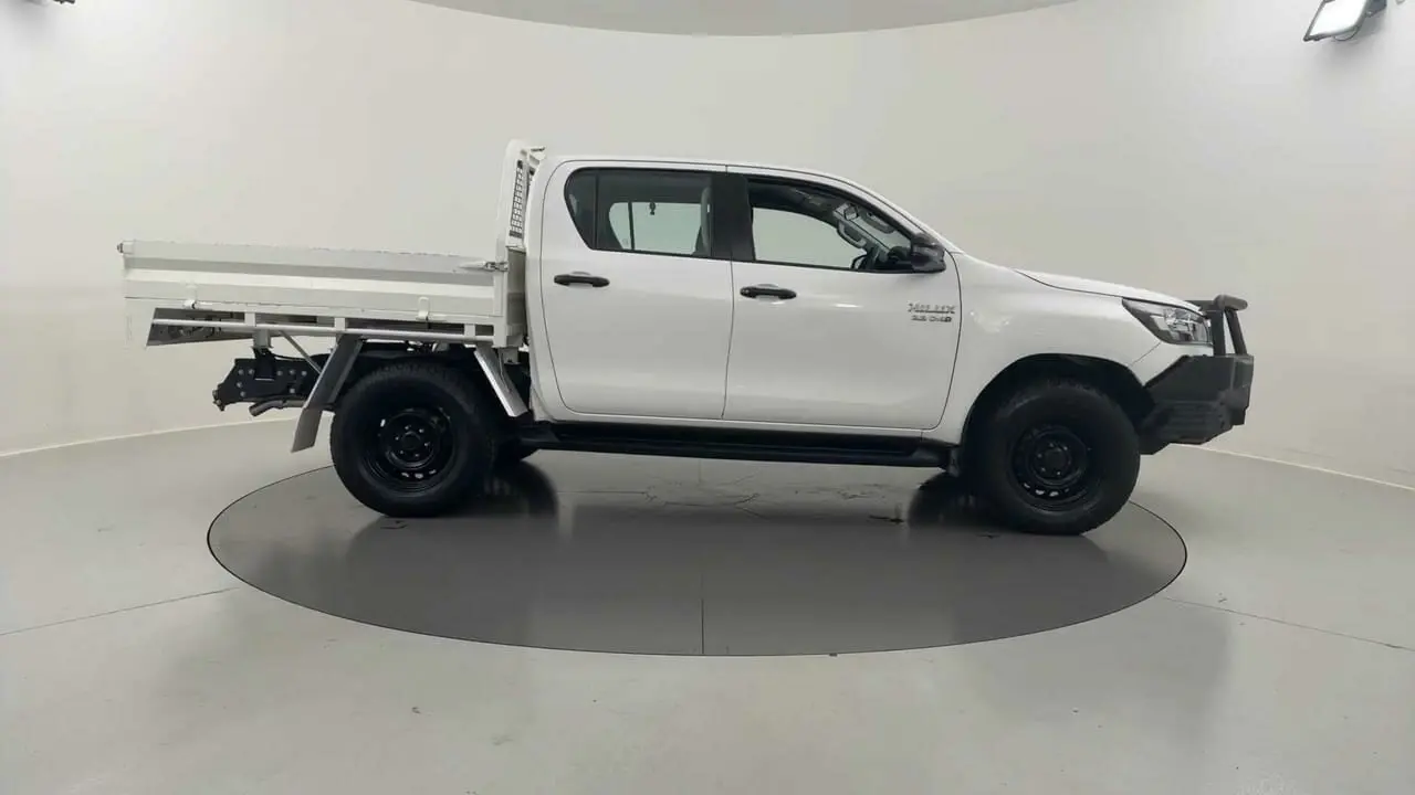 2022 Toyota Hilux Gallery Image 6