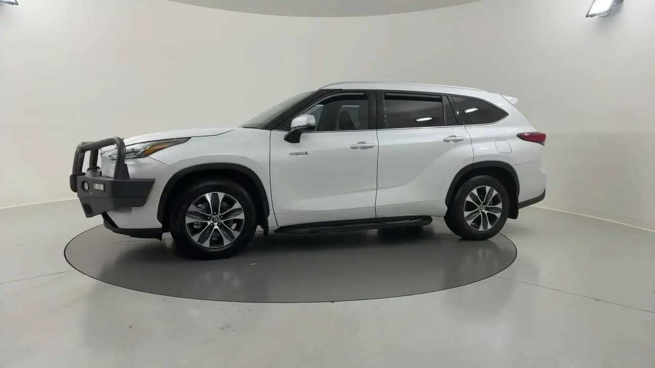 2022 Toyota Kluger Gallery Image 2