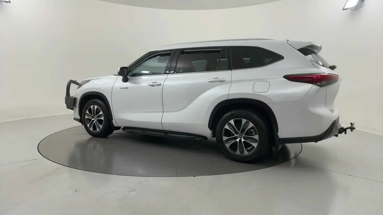 2022 Toyota Kluger Gallery Image 3