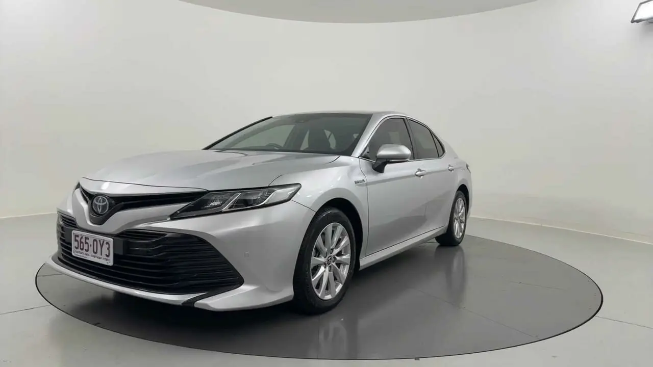 2020 Toyota Camry Gallery Image 1