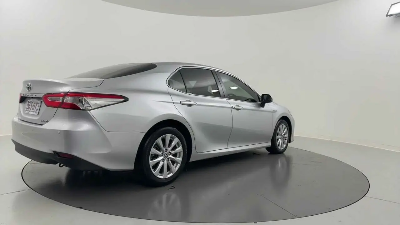 2020 Toyota Camry Gallery Image 5