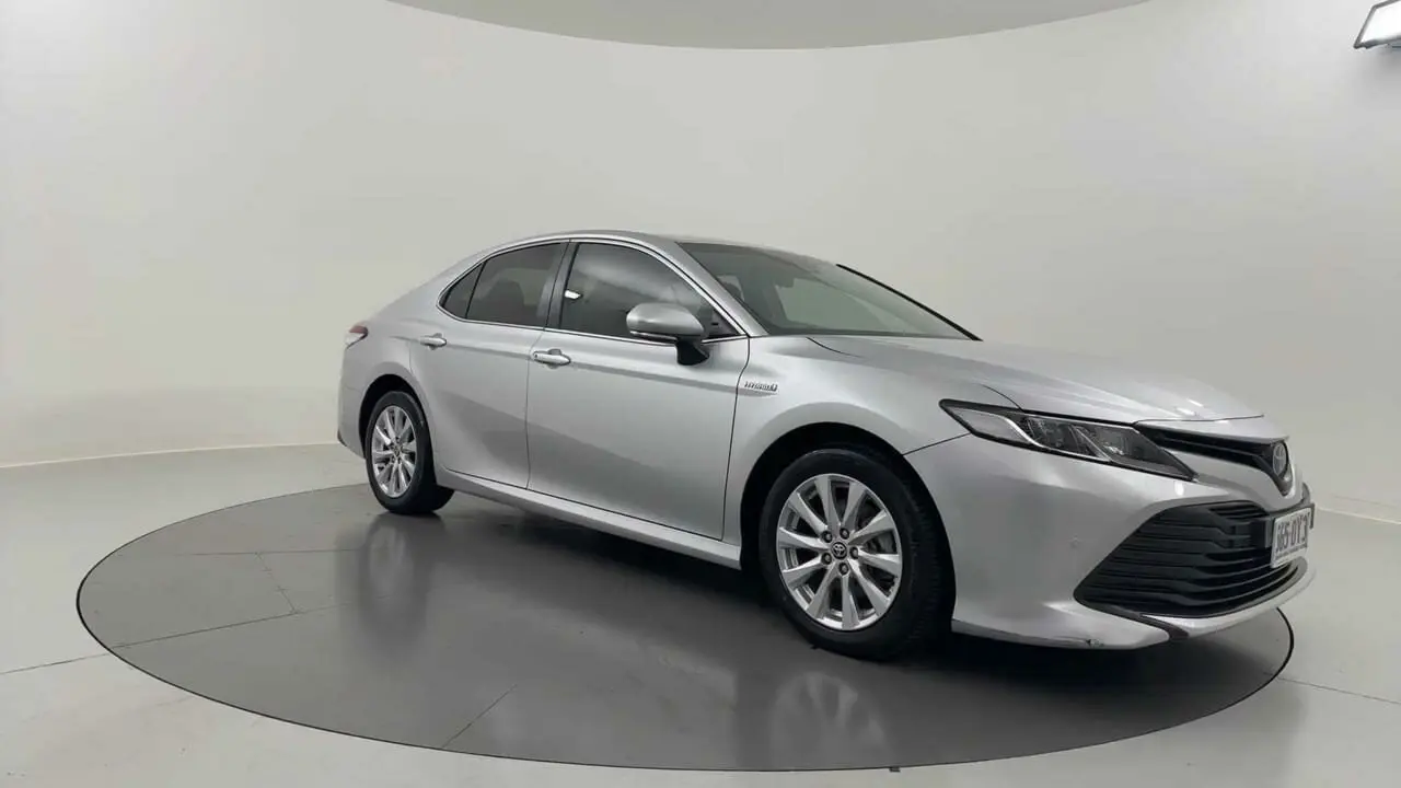 2020 Toyota Camry Gallery Image 7