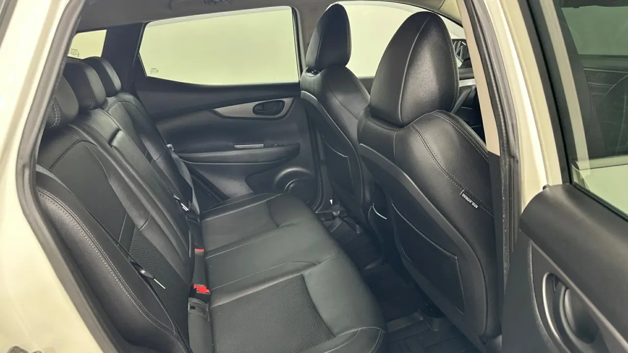 2020 Nissan Qashqai Gallery Image 11