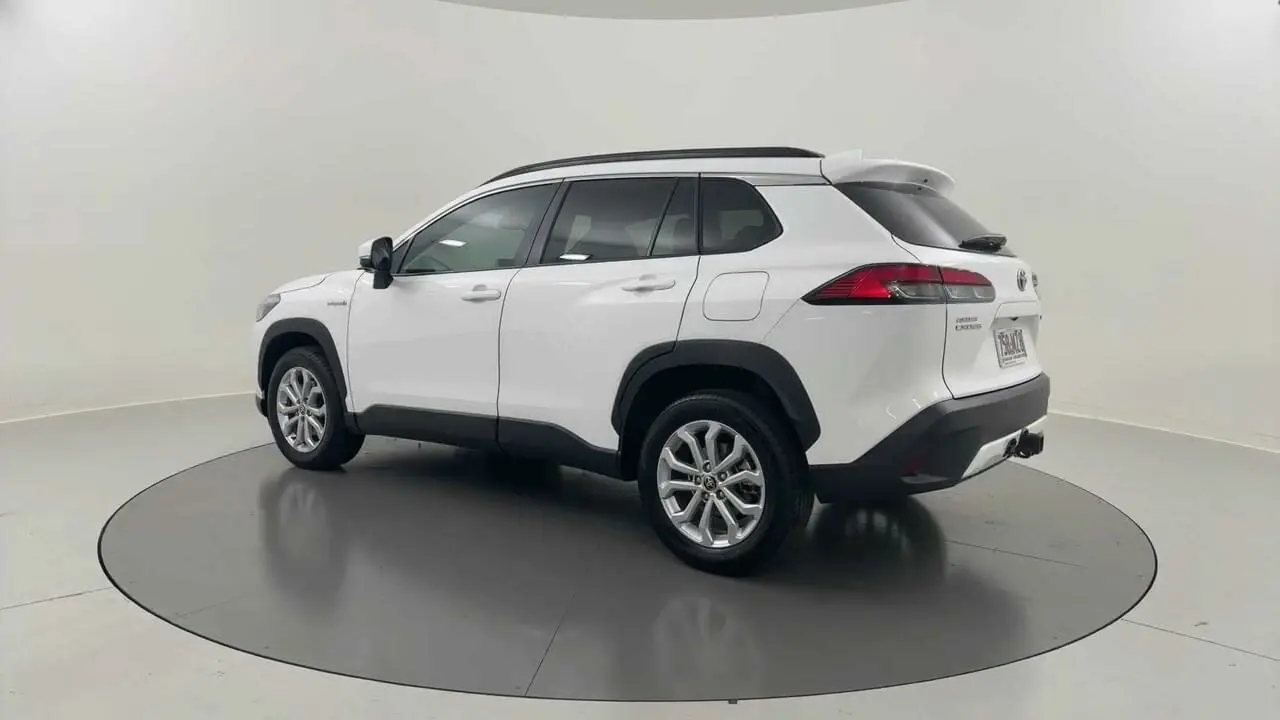 2023 Toyota Corolla Cross Gallery Image 3