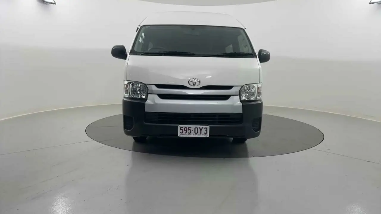 2014 Toyota HiAce Gallery Image 8
