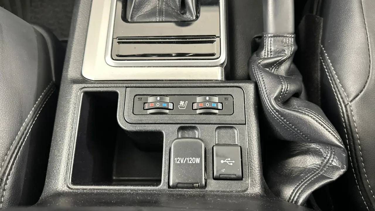 2022 Toyota Landcruiser Prado Gallery Image 19