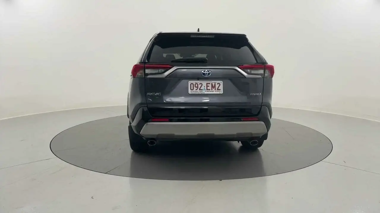 2022 Toyota RAV4 Gallery Image 4
