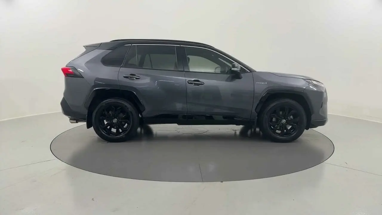 2022 Toyota RAV4 Gallery Image 6