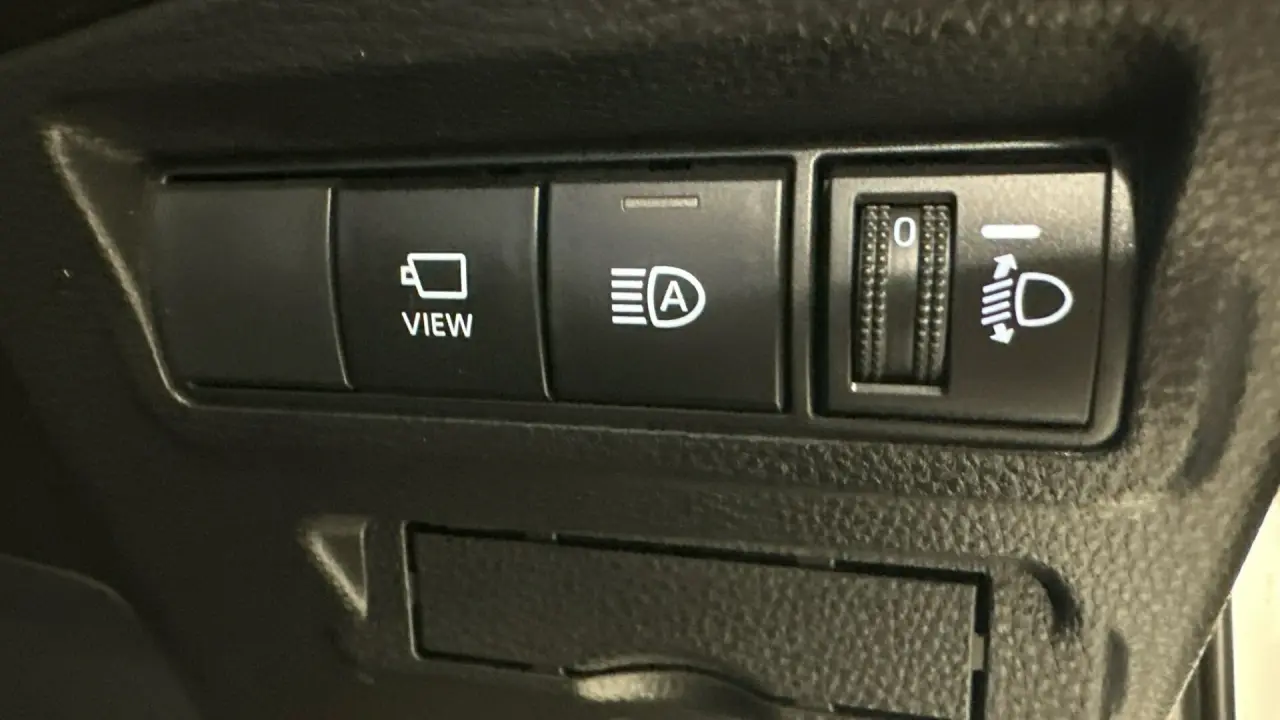 2022 Toyota Corolla Cross Gallery Image 17