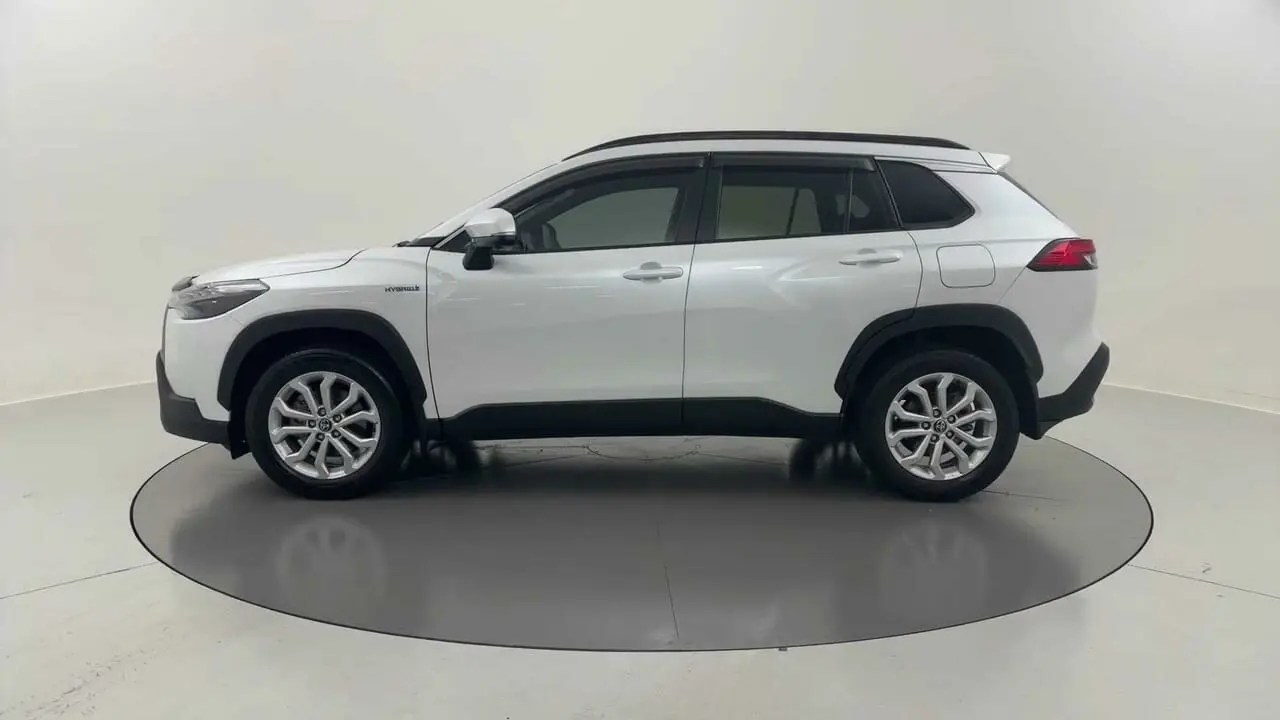 2022 Toyota Corolla Cross Gallery Image 2