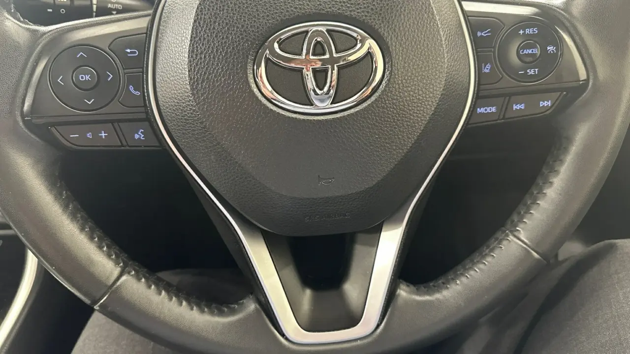 2022 Toyota RAV4 Gallery Image 13