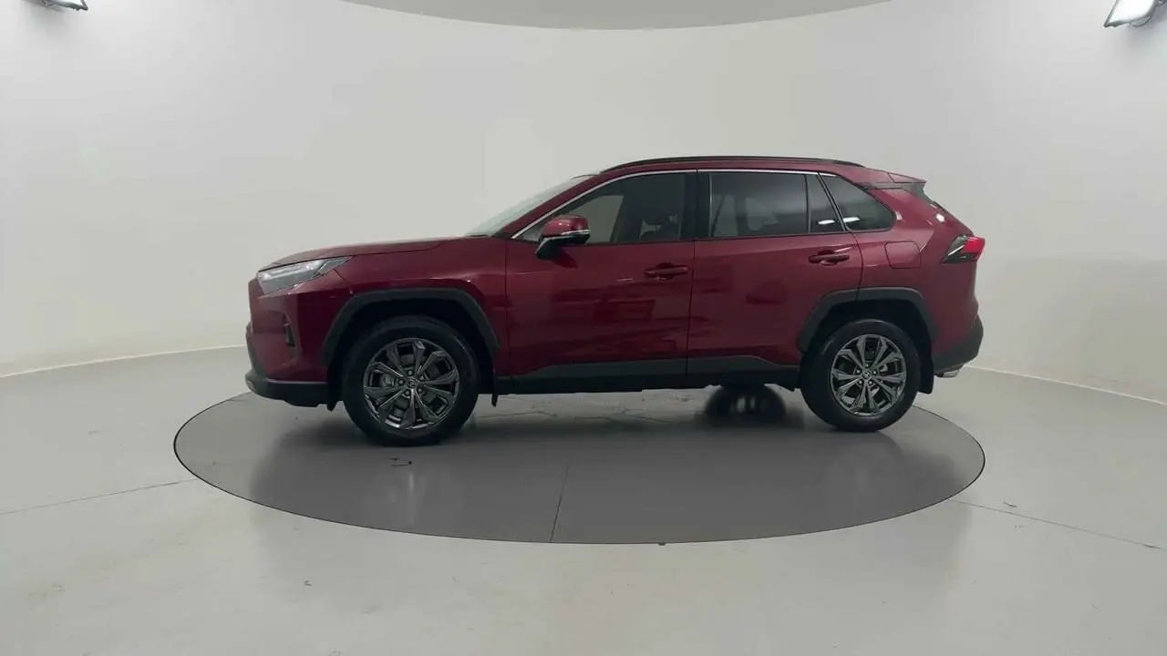 2022 Toyota RAV4 Gallery Image 3