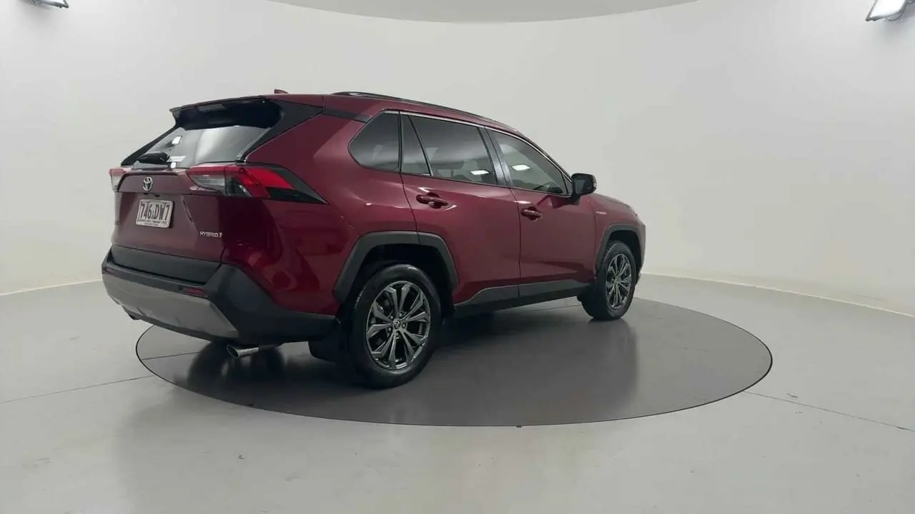 2022 Toyota RAV4 Gallery Image 6