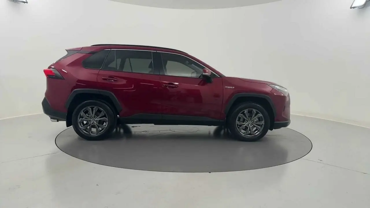 2022 Toyota RAV4 Gallery Image 7
