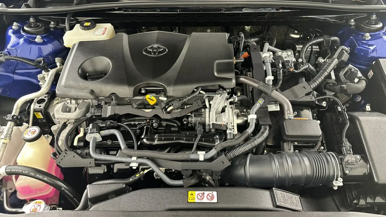 2019 Toyota Camry Gallery Image 18