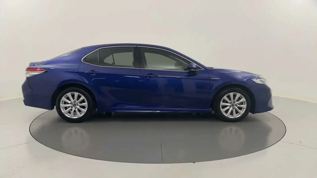 2019 Toyota Camry Gallery Image 24