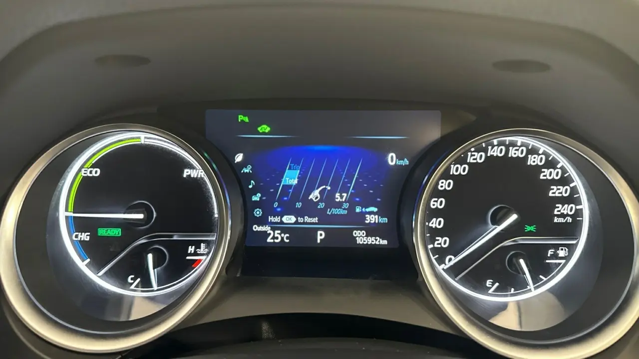 2019 Toyota Camry Gallery Image 9