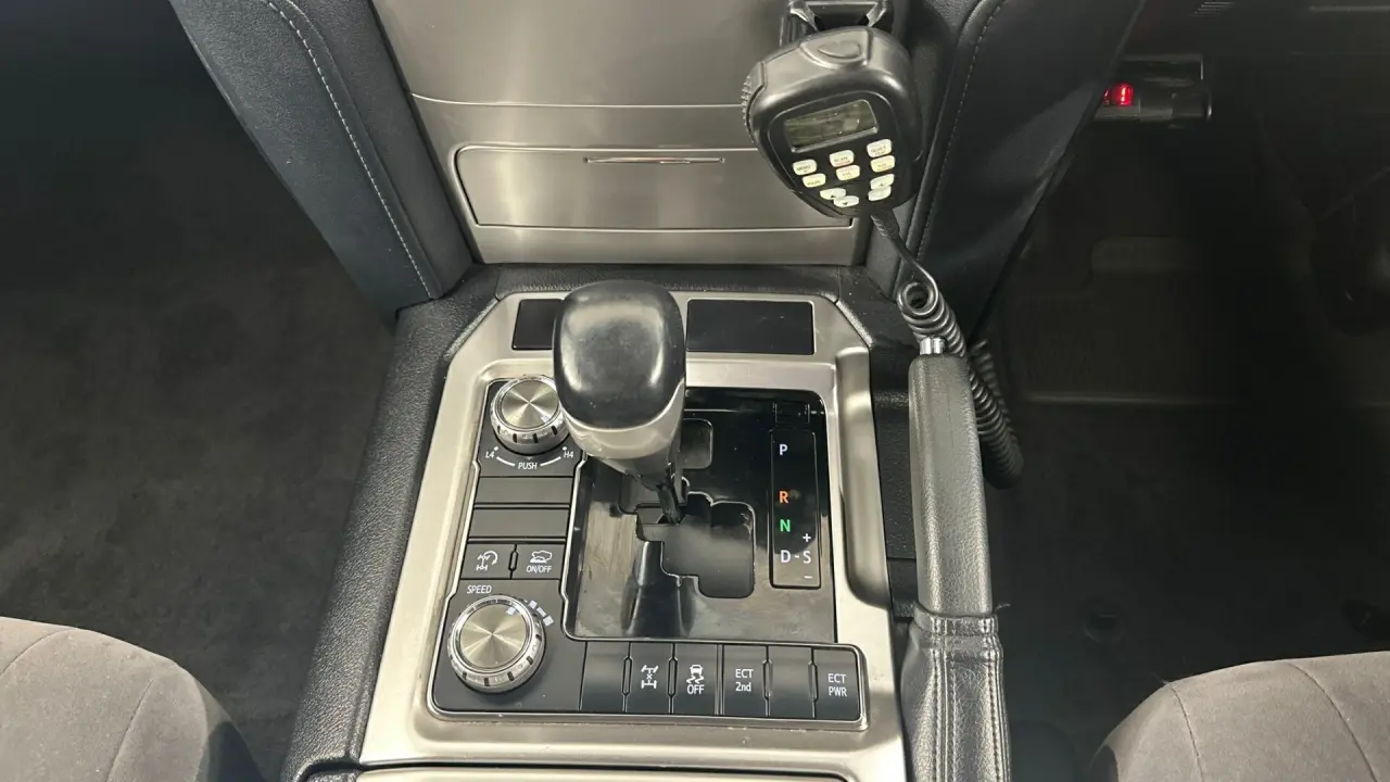 2017 Toyota Landcruiser Gallery Image 17