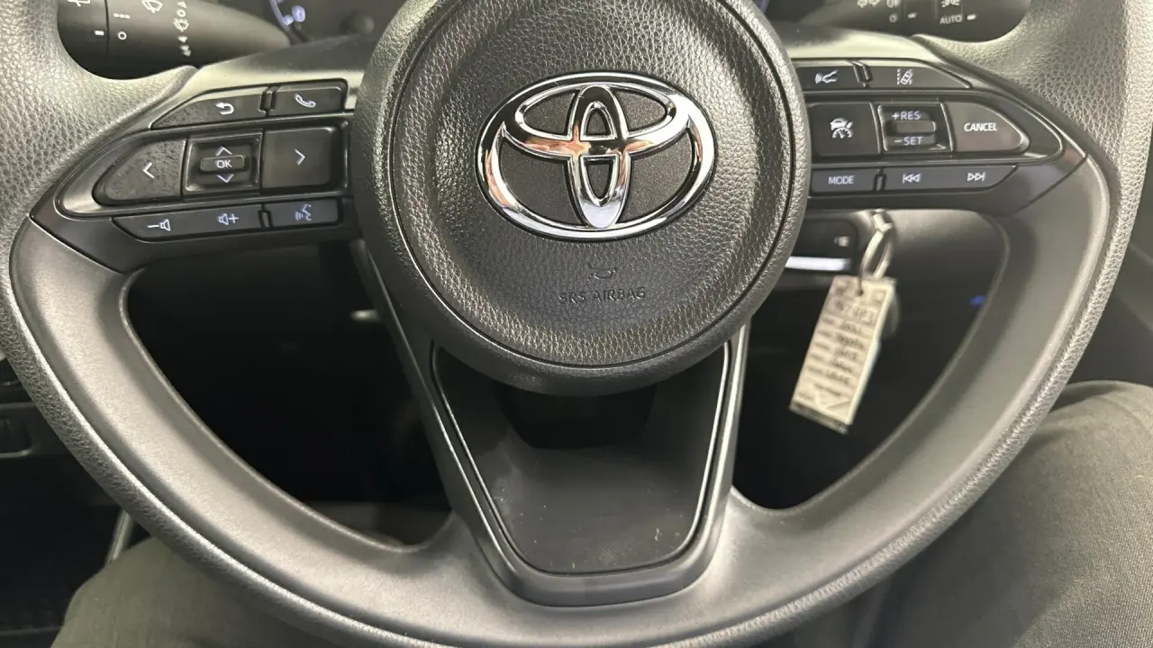 2021 Toyota Yaris Gallery Image 10