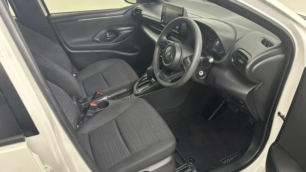 2021 Toyota Yaris Gallery Image 11