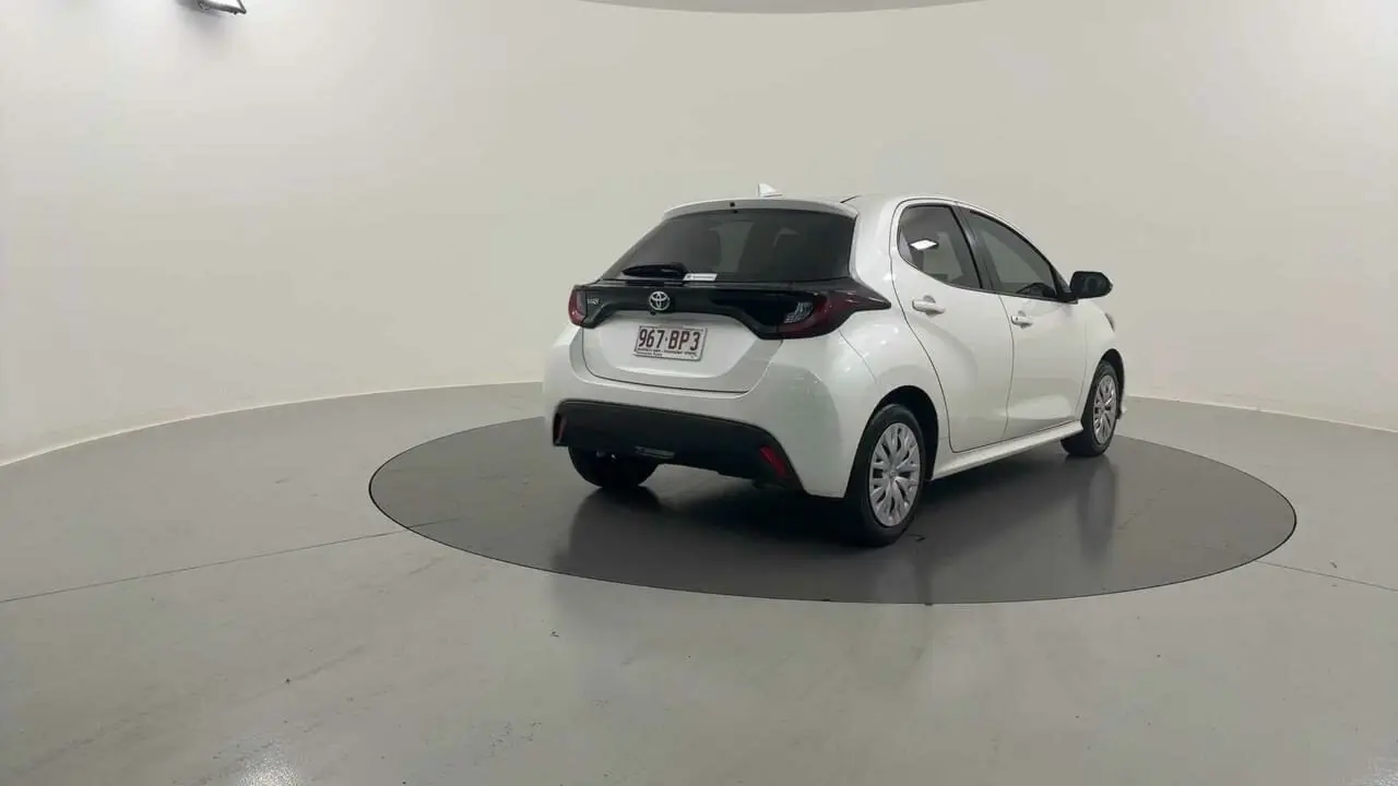 2021 Toyota Yaris Gallery Image 5