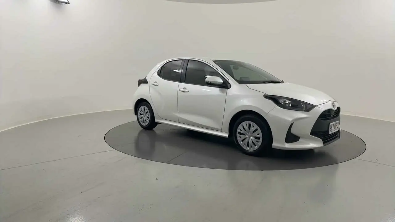2021 Toyota Yaris Gallery Image 7