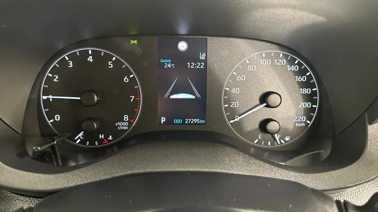 2021 Toyota Yaris Gallery Image 9