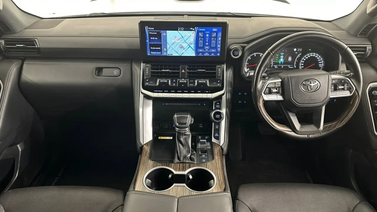 2024 Toyota Landcruiser Gallery Image 10