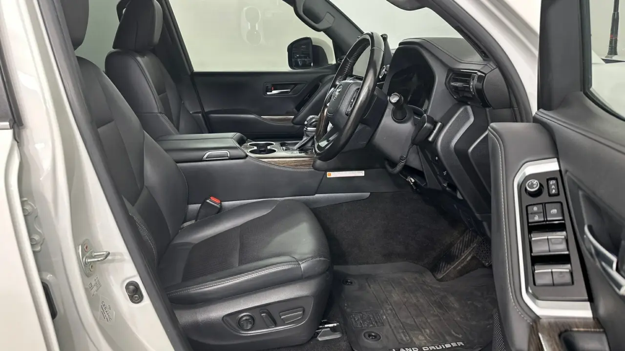 2024 Toyota Landcruiser Gallery Image 15