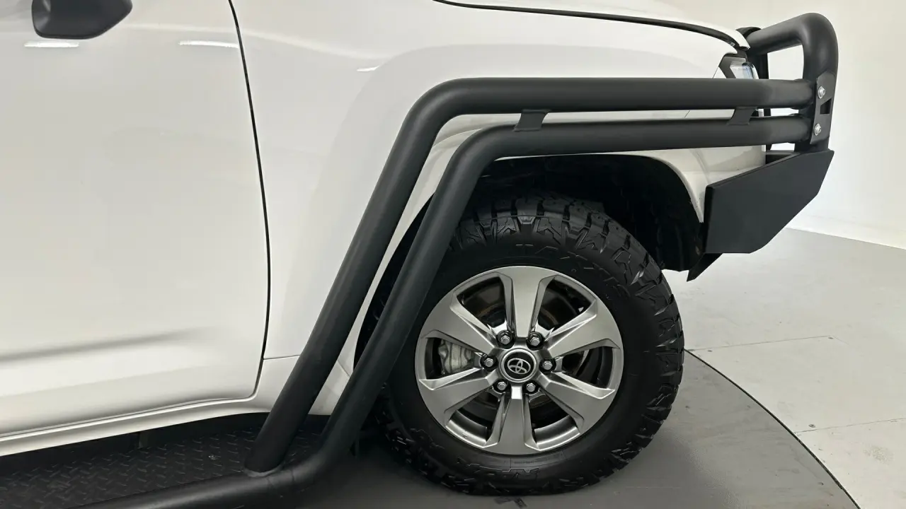 2024 Toyota Landcruiser Gallery Image 17