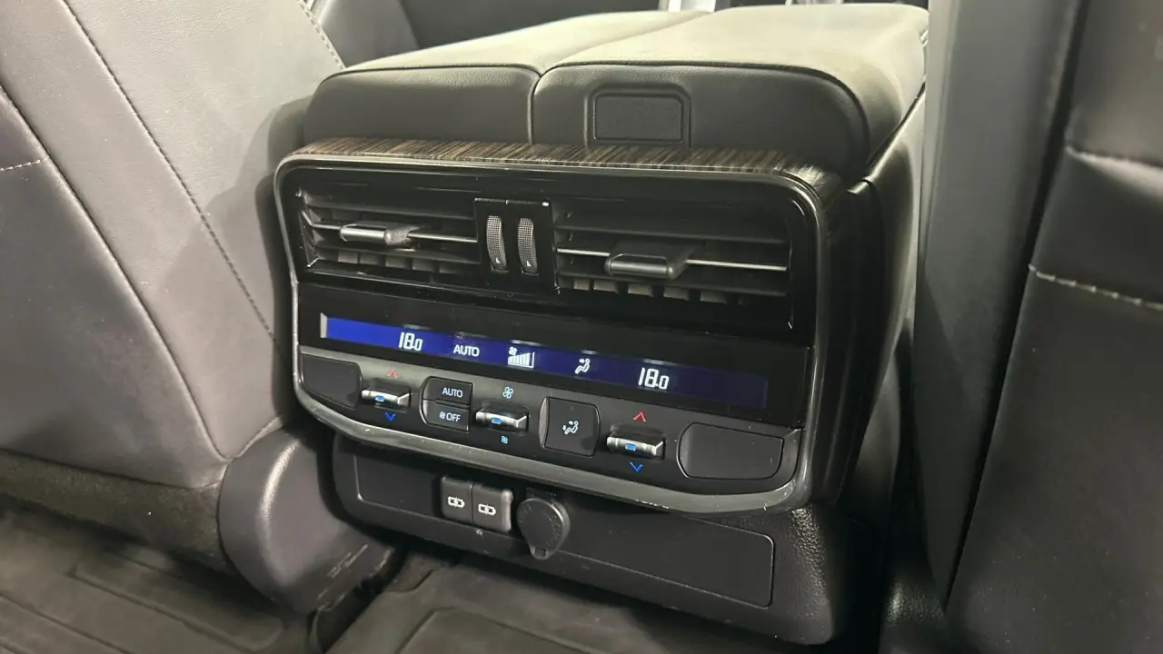 2024 Toyota Landcruiser Gallery Image 19