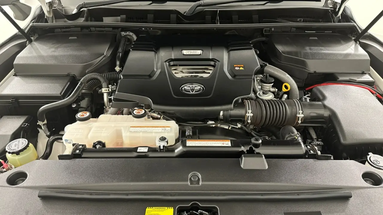 2024 Toyota Landcruiser Gallery Image 24