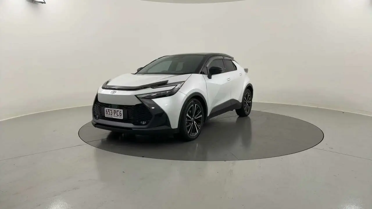 2024 Toyota C-HR Gallery Image 1
