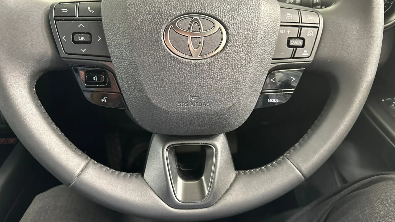 2024 Toyota C-HR Gallery Image 13