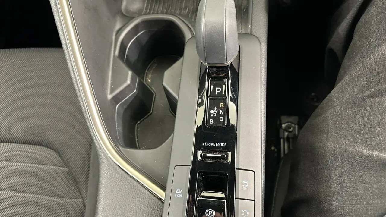 2024 Toyota C-HR Gallery Image 16