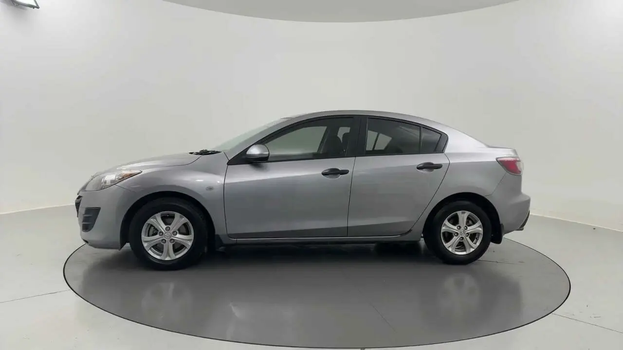 2010 Mazda 3 Gallery Image 2