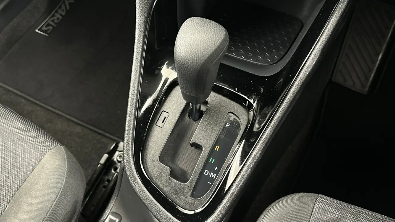 2023 Toyota Yaris Gallery Image 11