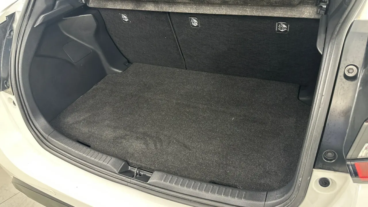 2023 Toyota Yaris Gallery Image 21