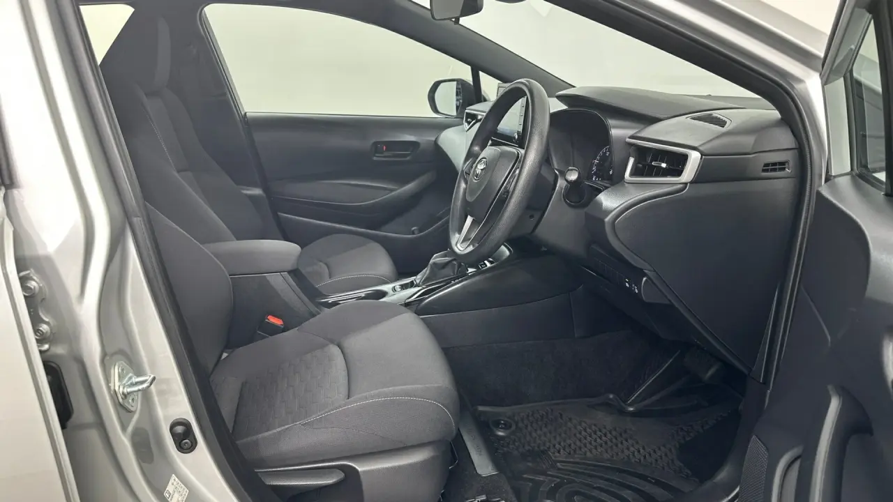 2021 Toyota Corolla Gallery Image 9