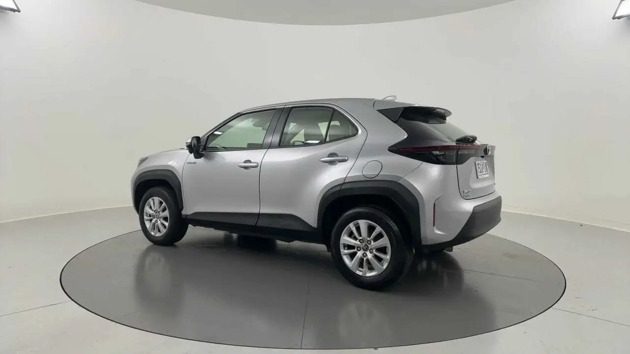 2021 Toyota Yaris Cross Gallery Image 3