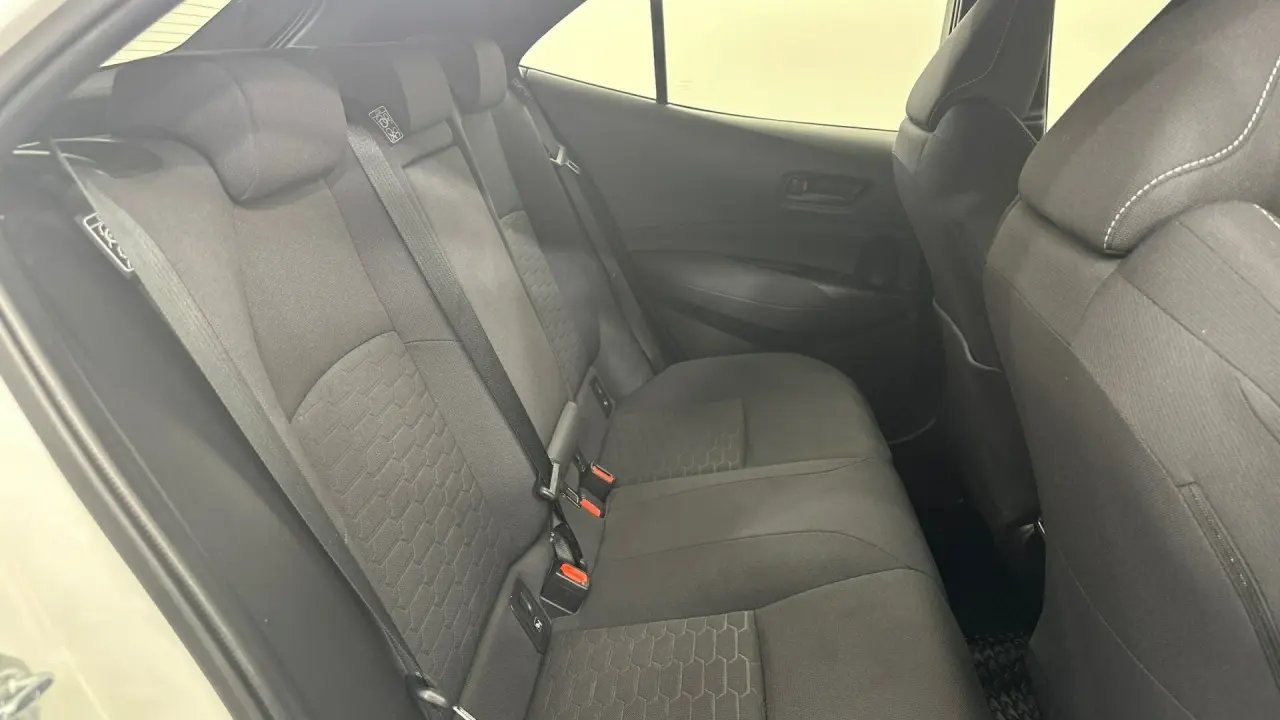 2021 Toyota Corolla Gallery Image 16